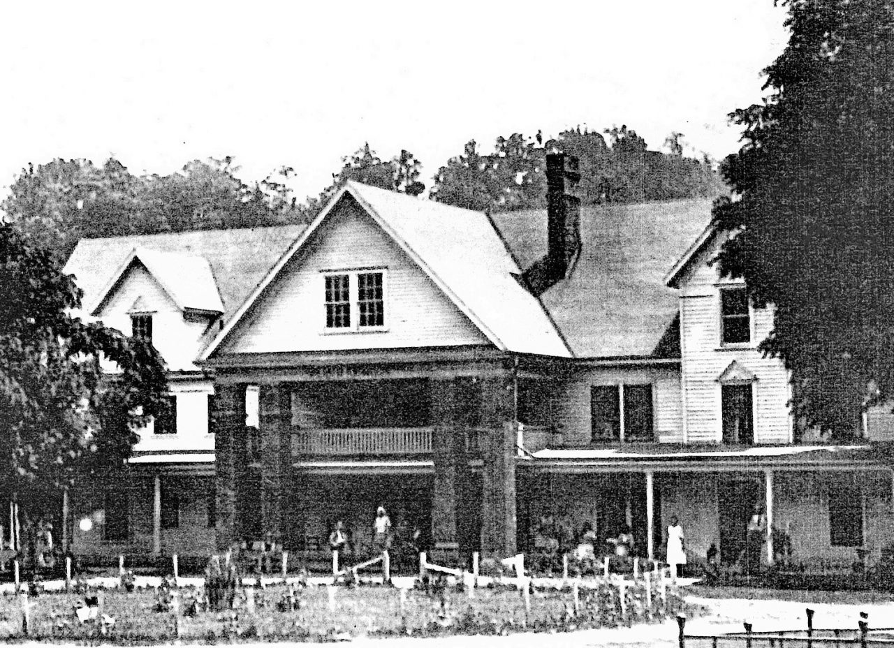 Walking Tours in Burnsville NC Burnsville Tour Company